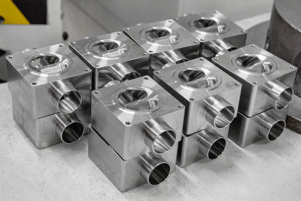 7 Factors Affects the Costs of Low-Volume CNC Manufacturing